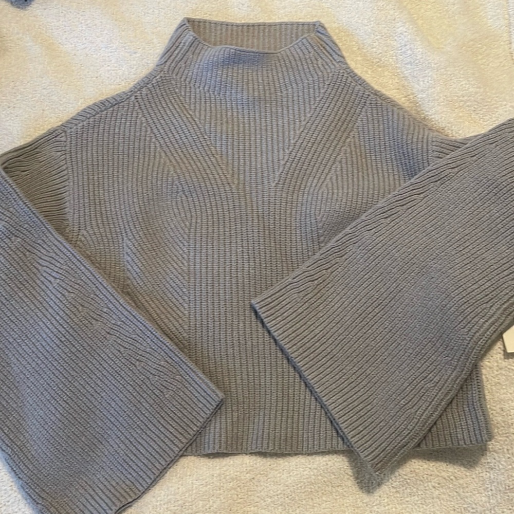 Women’s crop sweater- Anthropologie